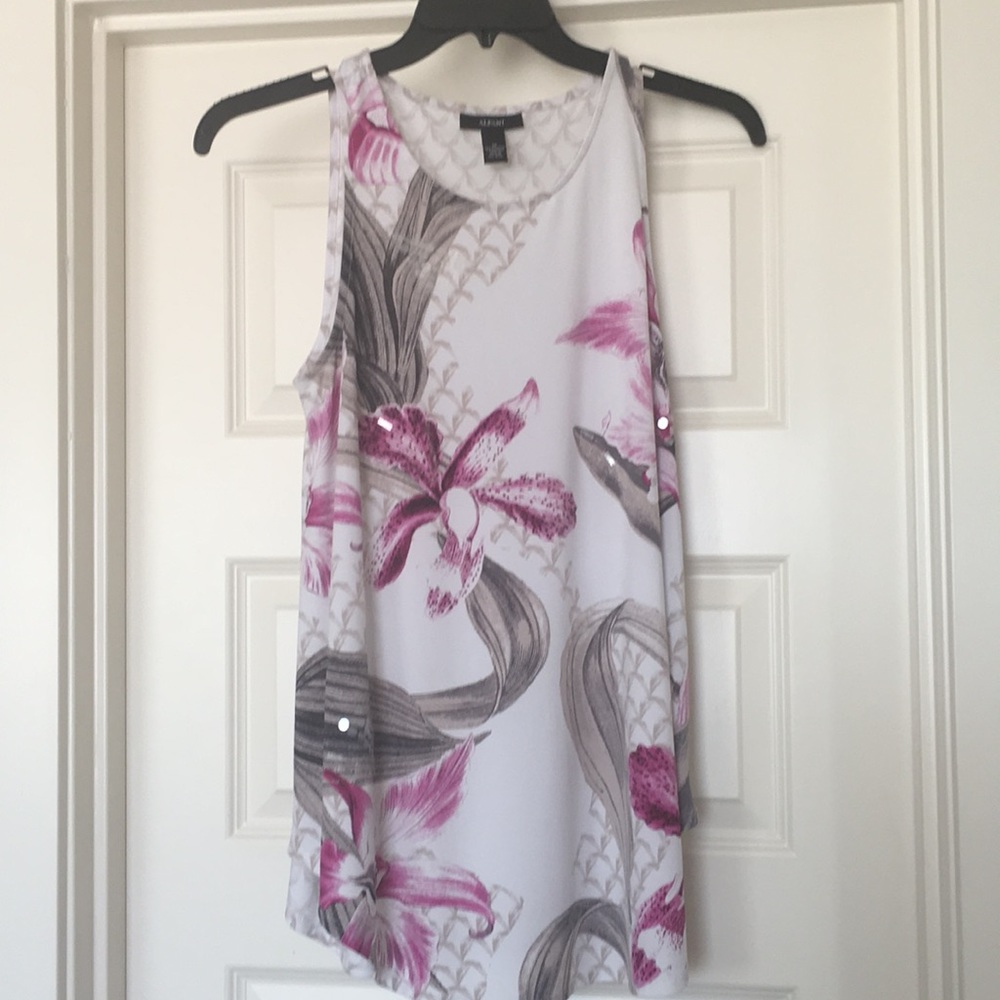Darling Alfani sleeveless tunic! EUC
